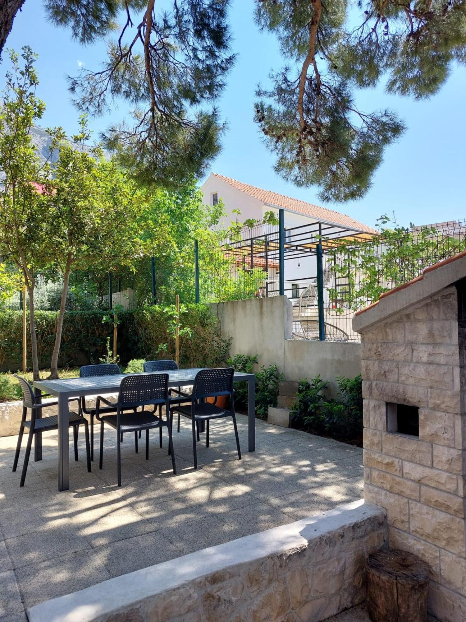 17 Pines Apartman Makarska Kültér fotó